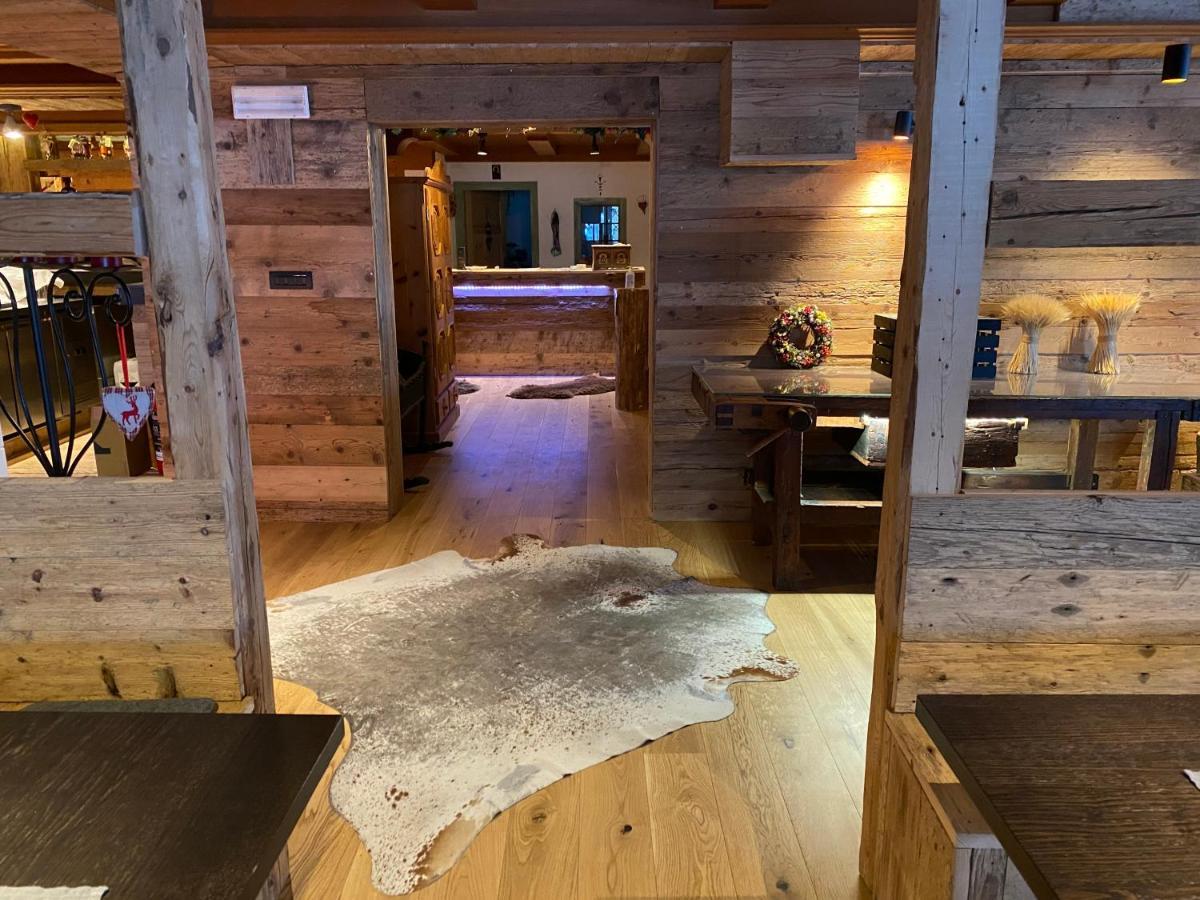 Hotel Almhof San Candido Esterno foto