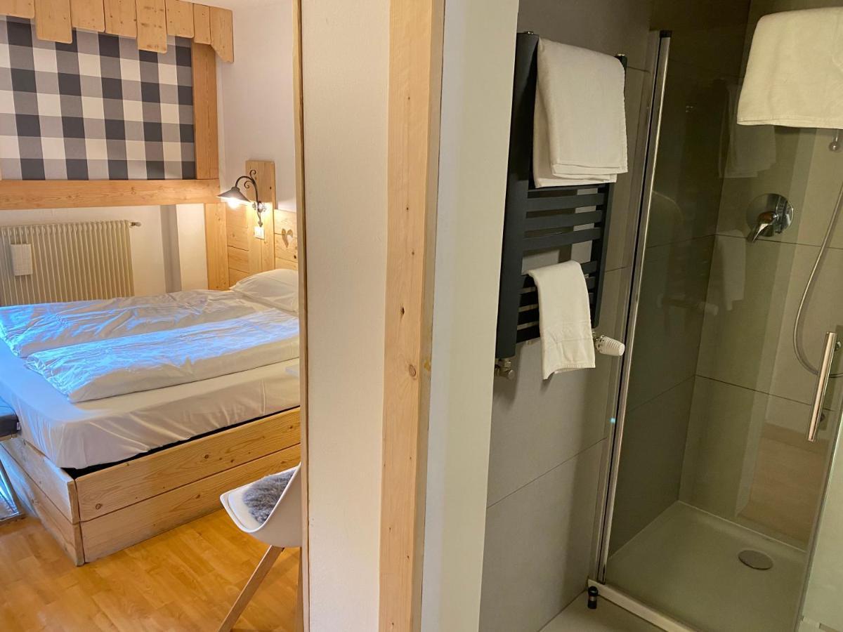 Hotel Almhof San Candido Esterno foto