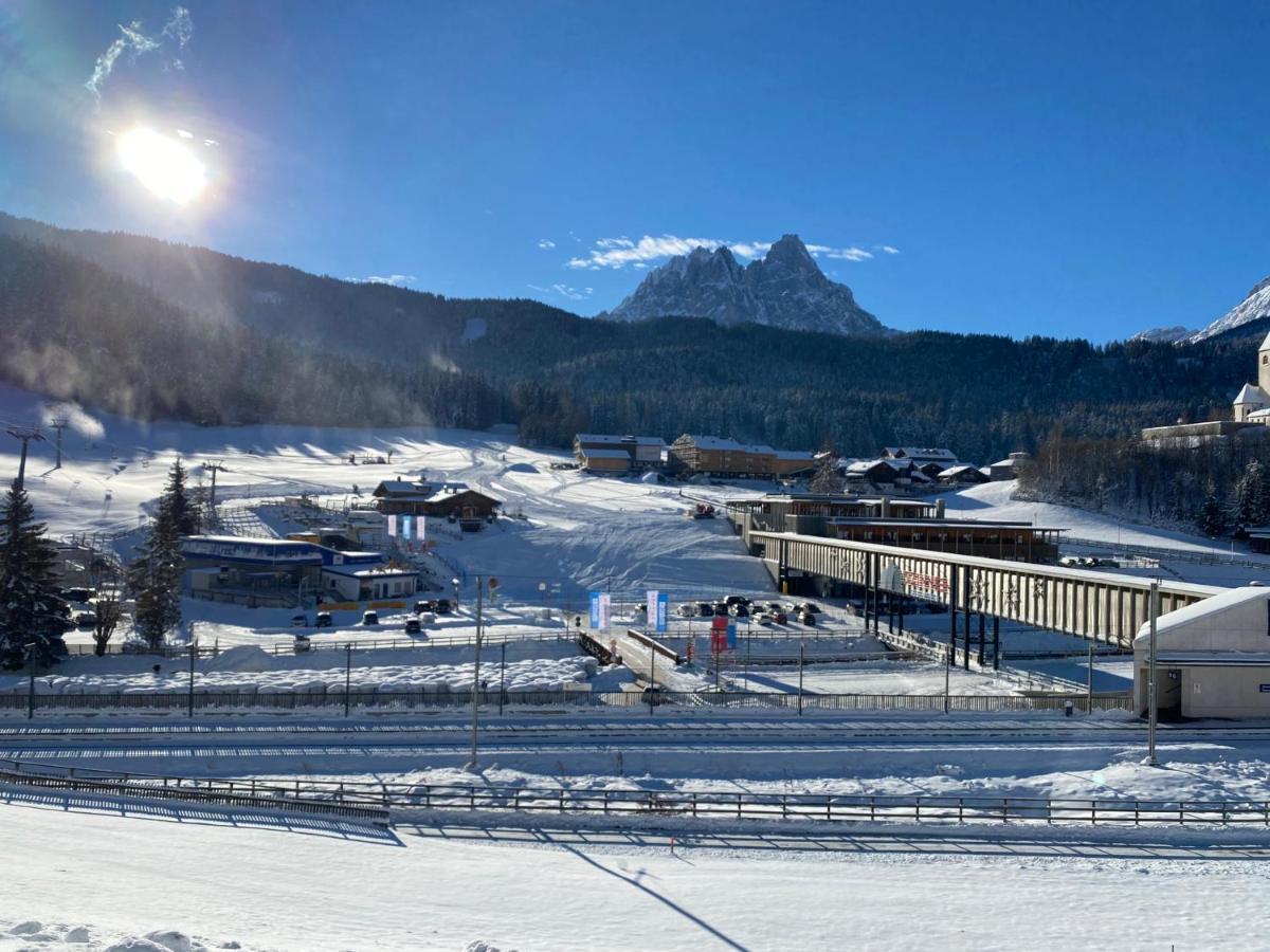 Hotel Almhof San Candido Esterno foto