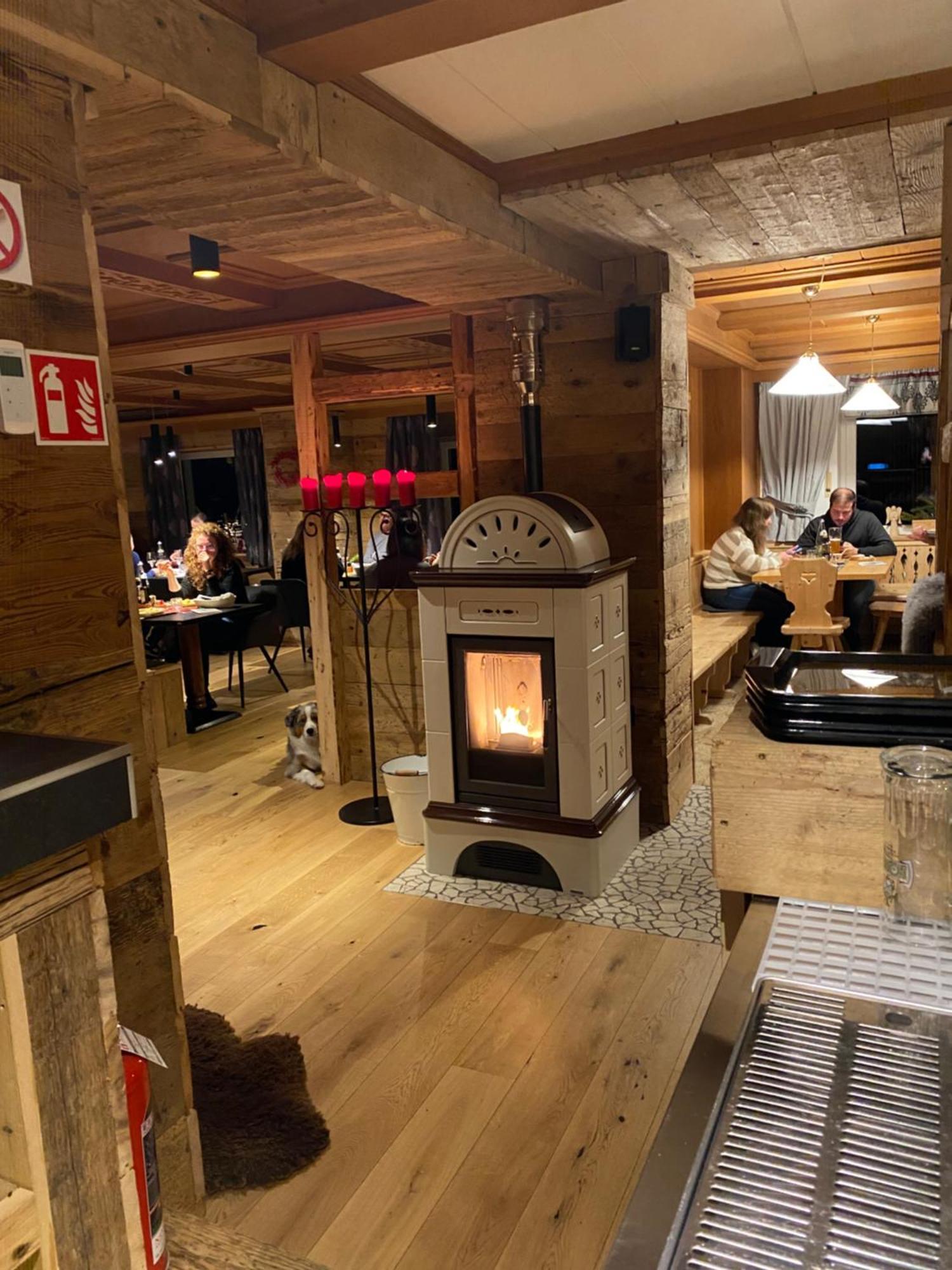 Hotel Almhof San Candido Esterno foto