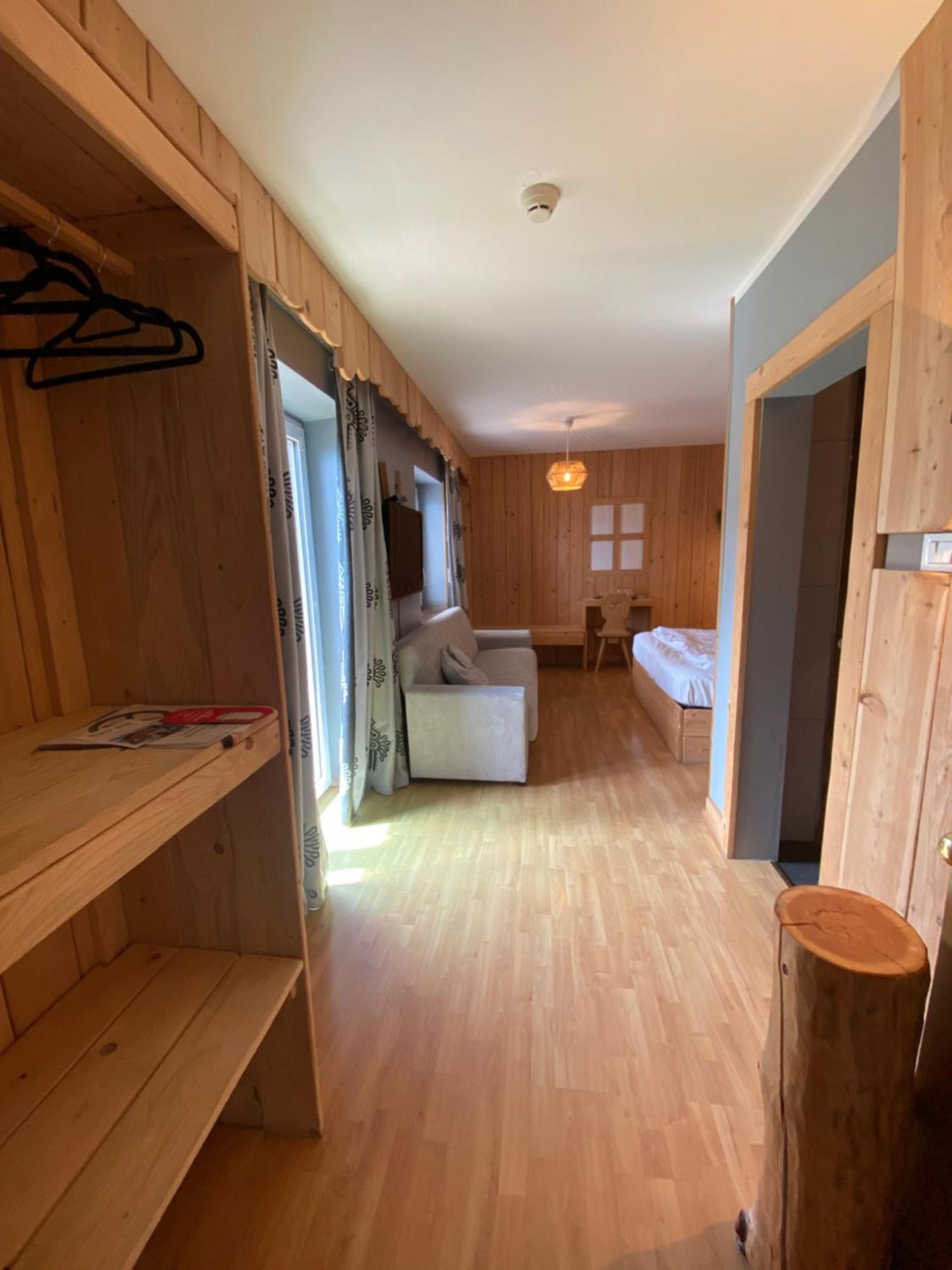 Hotel Almhof San Candido Esterno foto