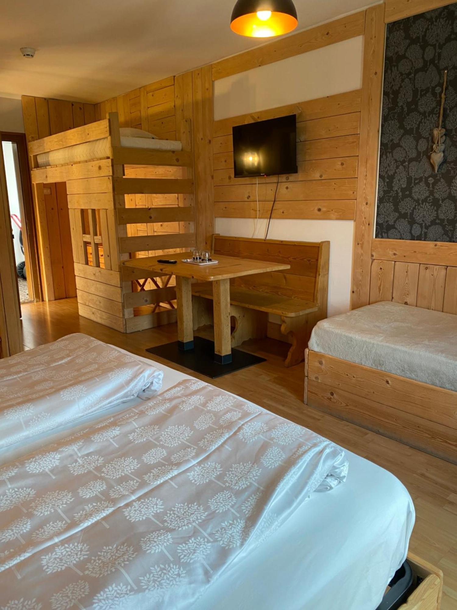Hotel Almhof San Candido Esterno foto
