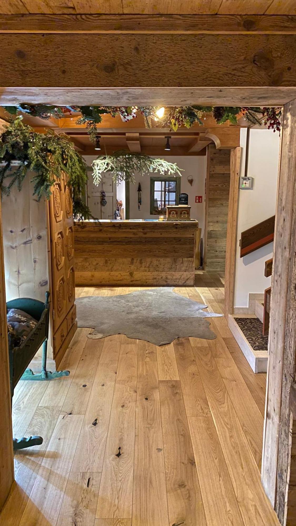 Hotel Almhof San Candido Esterno foto