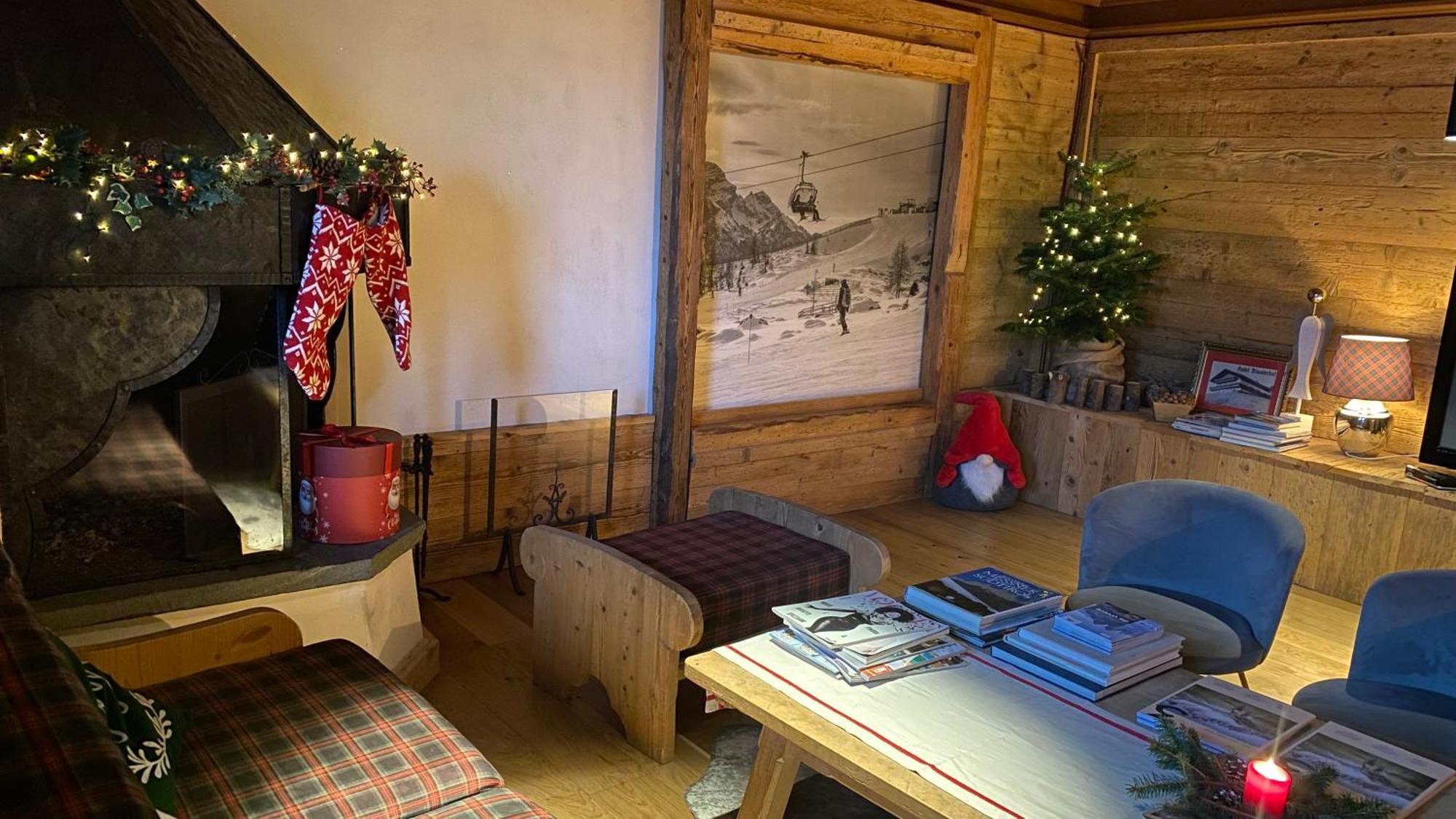 Hotel Almhof San Candido Esterno foto