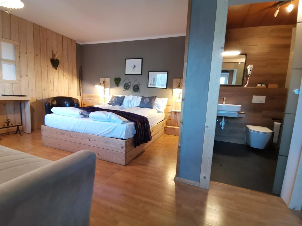Hotel Almhof San Candido Esterno foto
